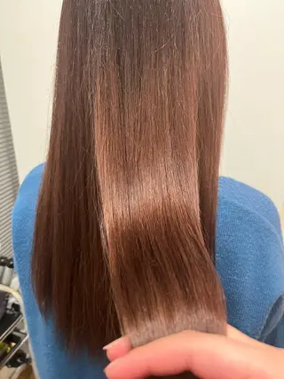 カラー 藤原 智恵のヘアスタイル