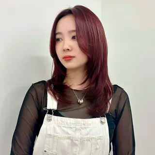 ミディアム カラー ブリーチなし/レイヤ ー特化🌈Tommyのヘアスタイル