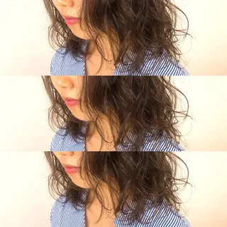 ミディアム パーマ 韓国レイヤーカット/ ダブルカラーのヘアスタイル