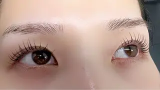 マツエク・マツパ FLY NAIL&Eyelash Salon 梅田店所属・YUKI FUKUMARUのマツエク・マツパデザイン