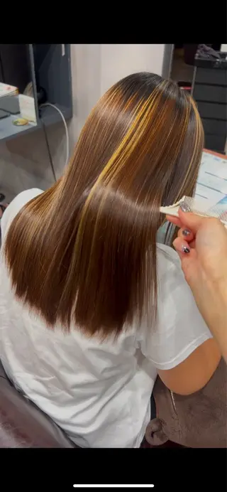 ロング 佐藤 玲杏のヘアスタイル