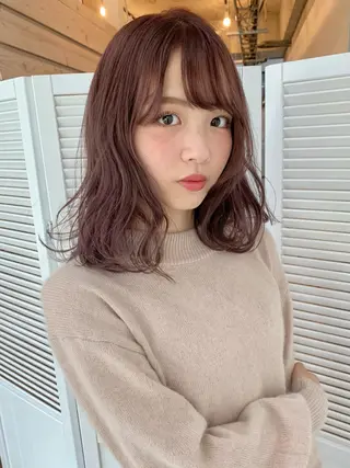 セミロング KAORU オリーブカラーのヘアスタイル