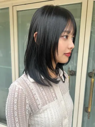 ミディアム 顔周りレイヤー🌈 透明感カラ⭐️RENのヘアスタイル