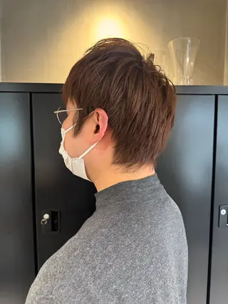 カラー 岡田 渚のヘアスタイル