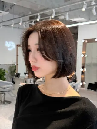 ショート カラー 木元 瑛✂︎ボブのヘアスタイル