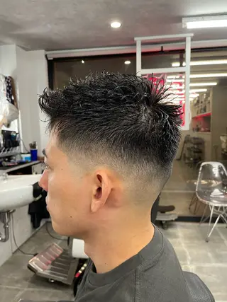 ショート メンズ FADE&LINE登戸店所属・🔥メンズ専門 美容師🔥 柳澤陵心のヘアスタイル