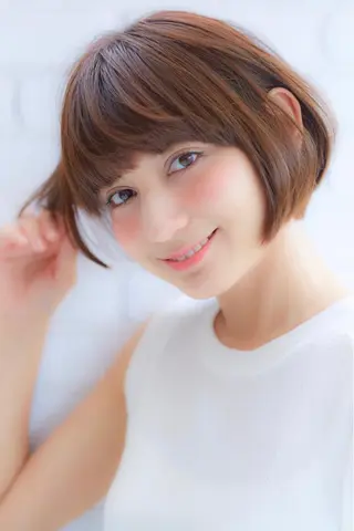 ショート カラー THE DAY所属・AKI HASHIMOTOのヘアスタイル