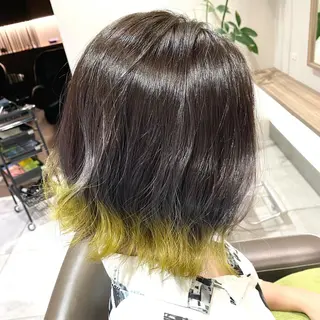 ミディアム カラー 川越 輝梨奈のヘアスタイル
