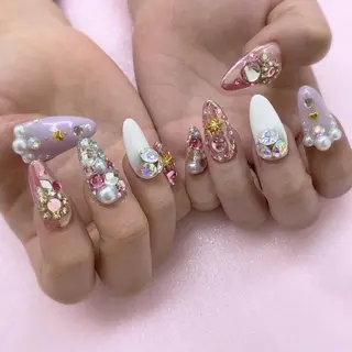 ネイル 五十嵐 美智のネイルデザイン