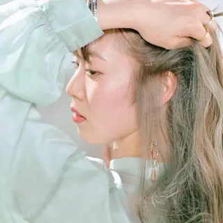 ロング カラー シェアハピ ヤマモトのヘアスタイル