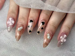 ネイル Queennail 北堀江Yumiのネイルデザイン
