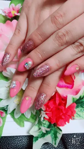 ネイル マルサンカクシカク所属・○△□ 守口市のネイルデザイン