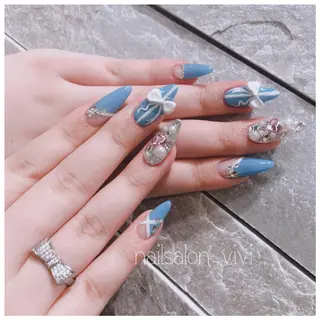 ネイル ＶＩＶＩ nailsalonのネイルデザイン