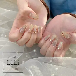 ネイル Ayane 🫧のネイルデザイン