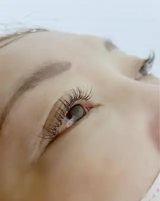 マツエク・マツパ AERBEN宝塚所属・金子 奈央のマツエク・マツパデザイン