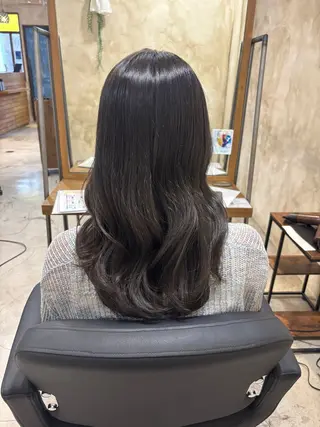 ロング ツヤカラー🫧 Saeのヘアスタイル