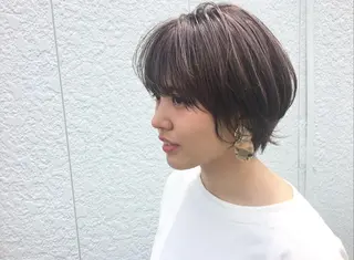 ショート カラー 鈴木 翔梧のヘアスタイル