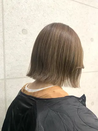 ミディアム レイヤー ハイトーン 暖色⭐︎KANAKOのヘアスタイル