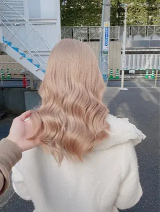 ロング カラー ヘアアレンジ 🩶【推しハイトーン 】yuzu🩶のヘアスタイル