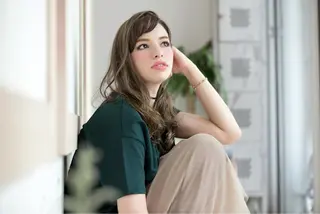 セミロング AMILI所属・AMILI NAKAZAKIのヘアスタイル