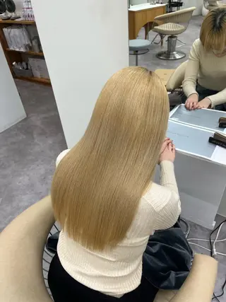 ロング 艶髪☆ 秋田 遥華のヘアスタイル