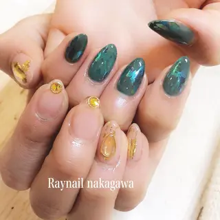 ネイル nailstudio ′ecole所属・nailstudio ′ecoleのネイルデザイン