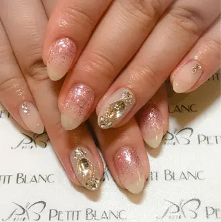 ネイル PetitBlanc KAZUKIのネイルデザイン