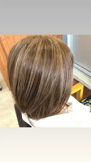 ショート カラー ALOHANA 津店所属・TSUBASA▫️ ブリーチ#エクステのヘアスタイル