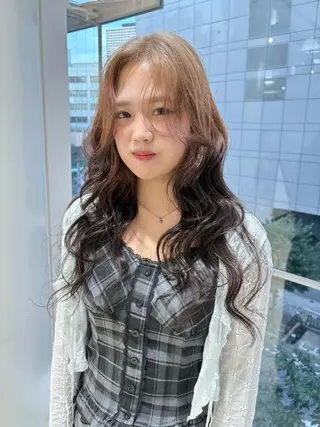 カラー KUBO HADUKIのヘアスタイル