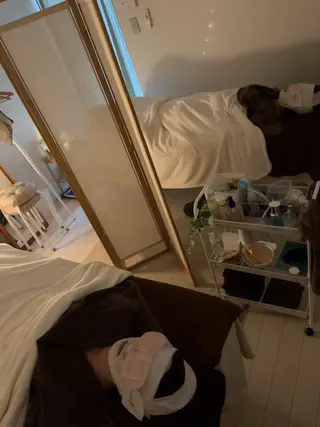 ミディアム カラー パーマ ヘアアレンジ メンズ キッズ ネイル マツエク・マツパ アイブロウ 小顔専門 ヘッドスパ【jiu】のエステ・リラクイメージ