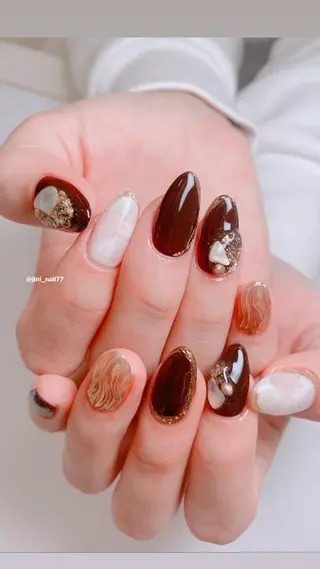 ネイル JINI NAIL所属・ジニ ネイルのネイルデザイン
