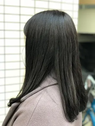 ロング 阿部 美咲のヘアスタイル
