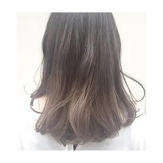 セミロング カラー yuki🌼 Hip's decoのヘアスタイル