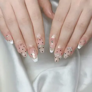 ネイル L'oeillet所属・L'oeillet HIBIKIのネイルデザイン