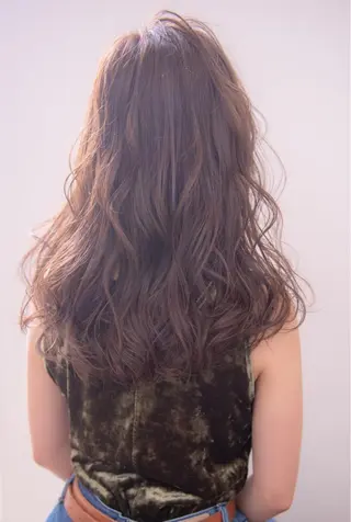 セミロング カラー 伊藤 裕貴のヘアスタイル