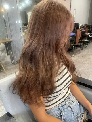 ロング sherry【シェリー】所属・miho 大国町 柔らかハイトーン💛のヘアスタイル