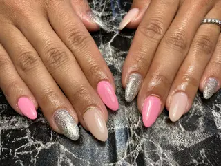 ミディアム ネイル ✴︎ Delightのネイルデザイン