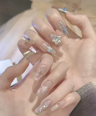 ネイル RAFFINE haru🦋🩵のネイルデザイン