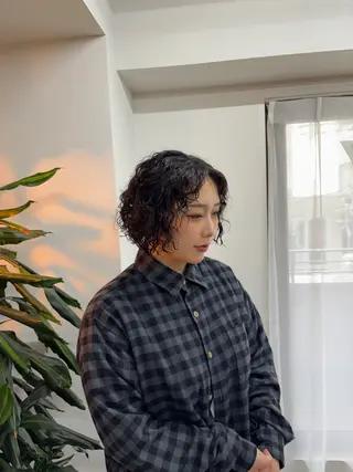 ショート パーマ ナナ/大阪心斎橋/ レイヤーカットのヘアスタイル