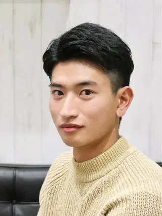 ミディアム YOSHIZAWA Inc. premium所属・林 鈴乃のヘアスタイル