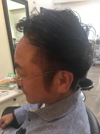 パーマ メンズ 鶴見 和美のヘアスタイル