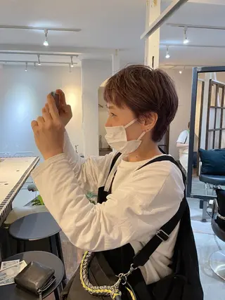 ショート カラー 高橋 愛美のヘアスタイル