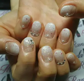 ネイル カラー MiRanda Nail所属・MiRanda 保坂 舞のネイルデザイン