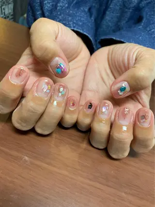 ネイル Hair salon Irie所属・與儀 知佳のネイルデザイン