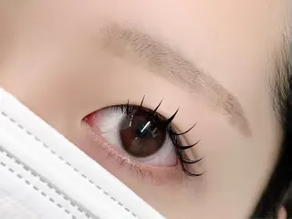 マツエク・マツパ Cheri所属・きし かりんの眉毛・アイブロウイメージ