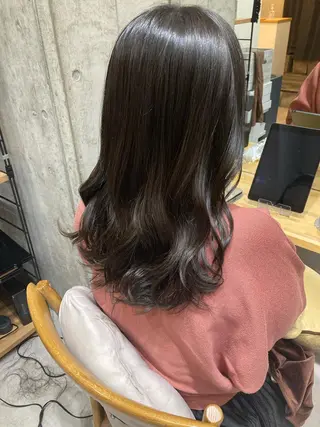 セミロング ✨色持ちの良い艶 カラー✨蟹江真世のヘアスタイル