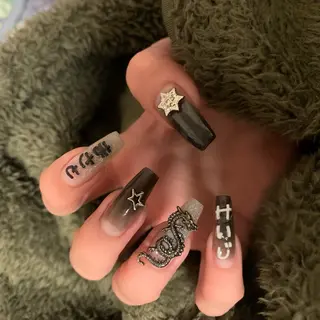 ネイル MHR nailのネイルデザイン