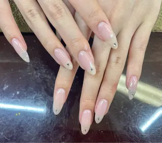 ネイル Lily nail 大濠店所属・Lily 石井のネイルデザイン
