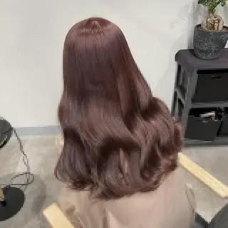 カラー 暖色カラー✨代表しげ オグジュアリーのヘアスタイル