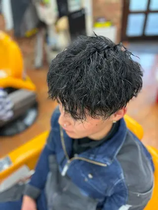 パーマ やました 理容所のヘアスタイル